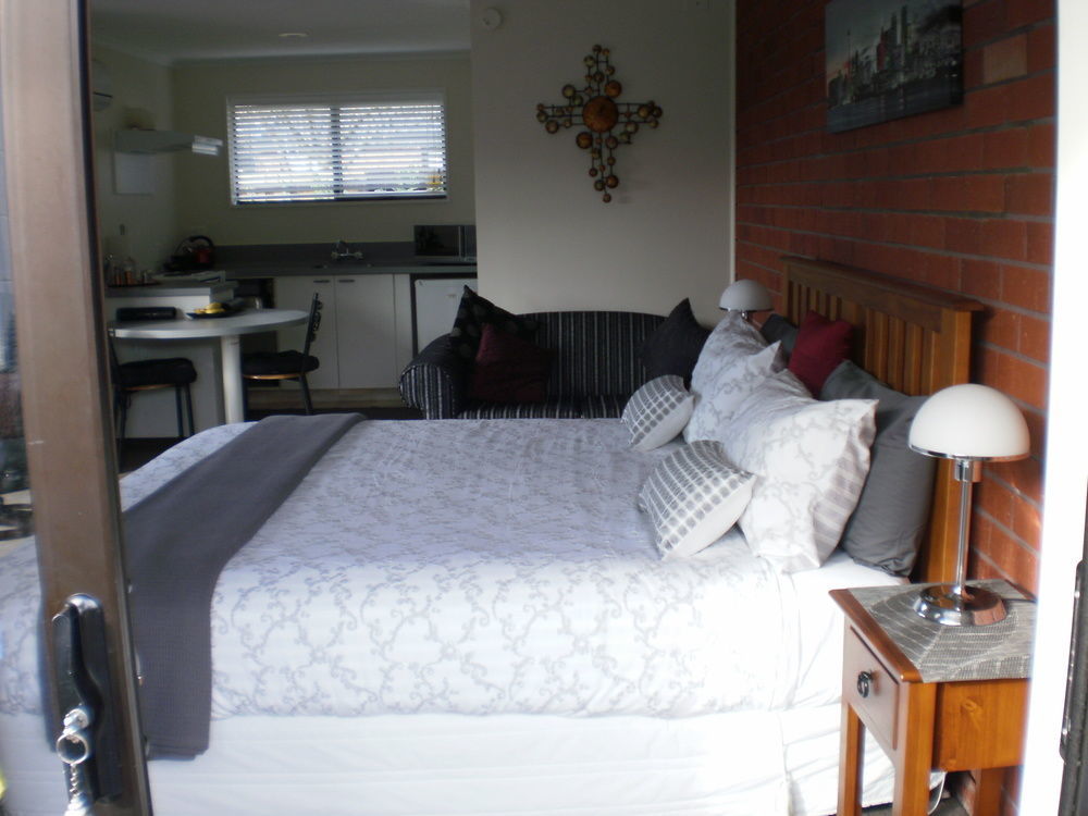Avenue Westgrove B&B Christchurch Eksteriør billede